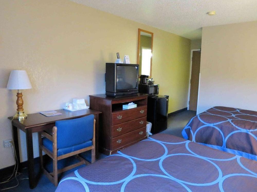 Motel Super 8 By Wyndham Newburgh/West Point Stewart Intl Airport Extérieur photo