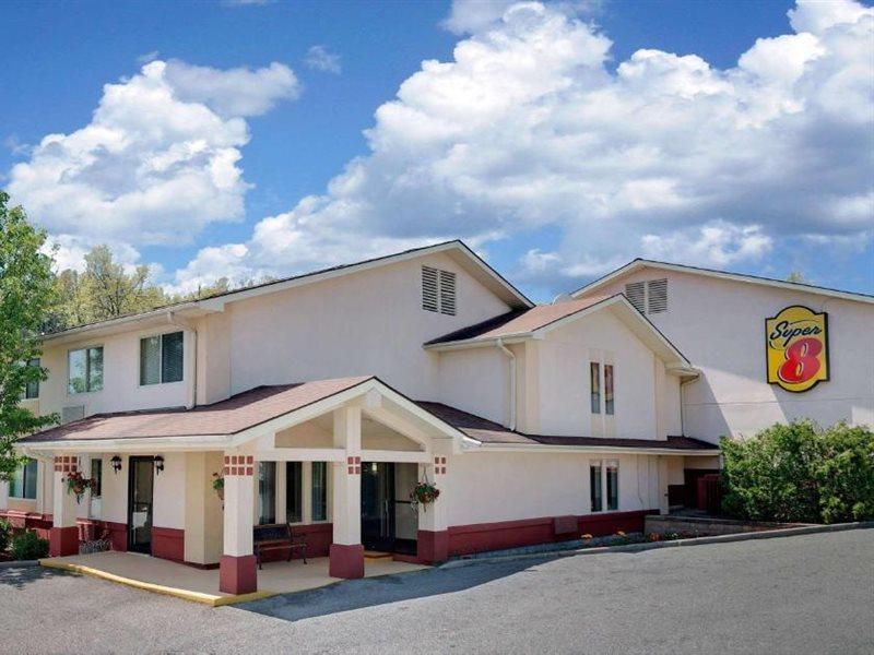 Motel Super 8 By Wyndham Newburgh/West Point Stewart Intl Airport Extérieur photo