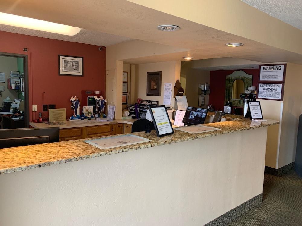 Motel Super 8 By Wyndham Newburgh/West Point Stewart Intl Airport Extérieur photo