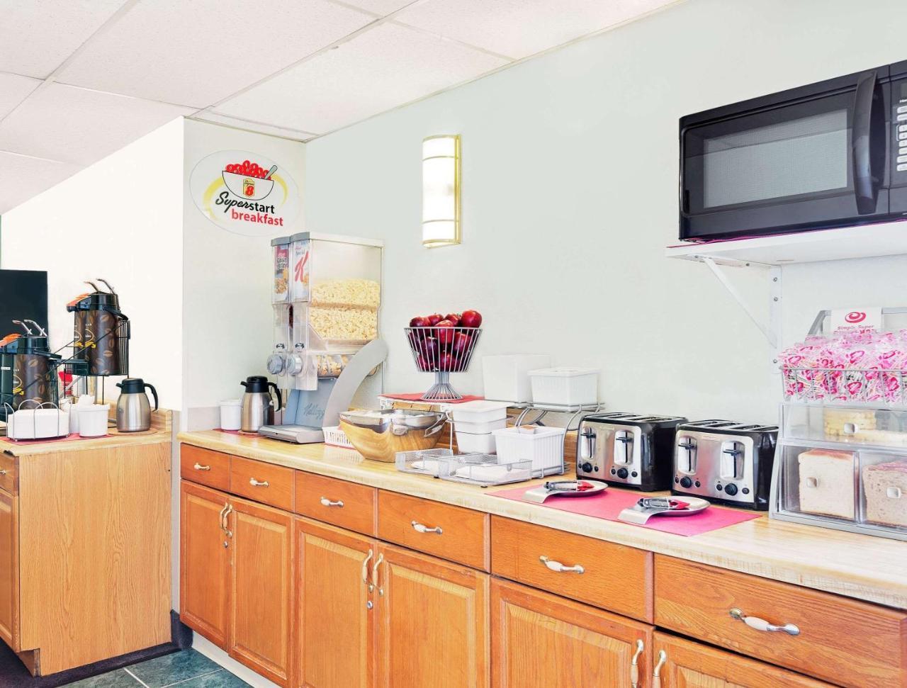 Motel Super 8 By Wyndham Newburgh/West Point Stewart Intl Airport Extérieur photo